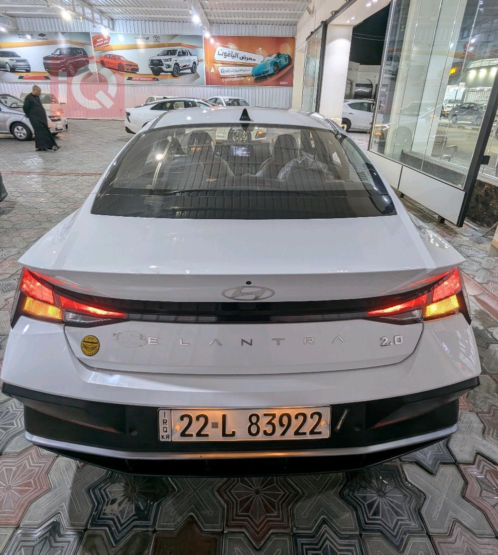 هیوندای ئەلەنترا